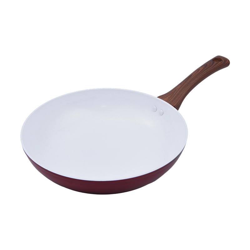 Patelnia z kutego aluminium z białą ceramiką
